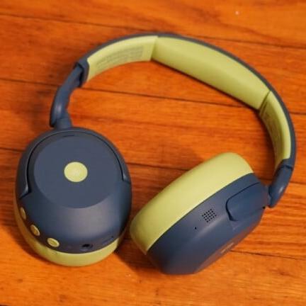 PCMag Names iClever BTH20 One of the Top Headphones for Kids