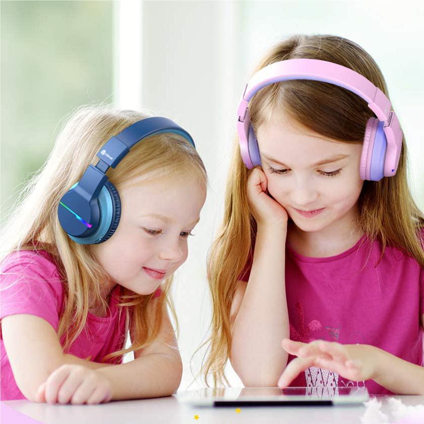How to Choose Headphones Suitable for Children? A Guide for Parents.